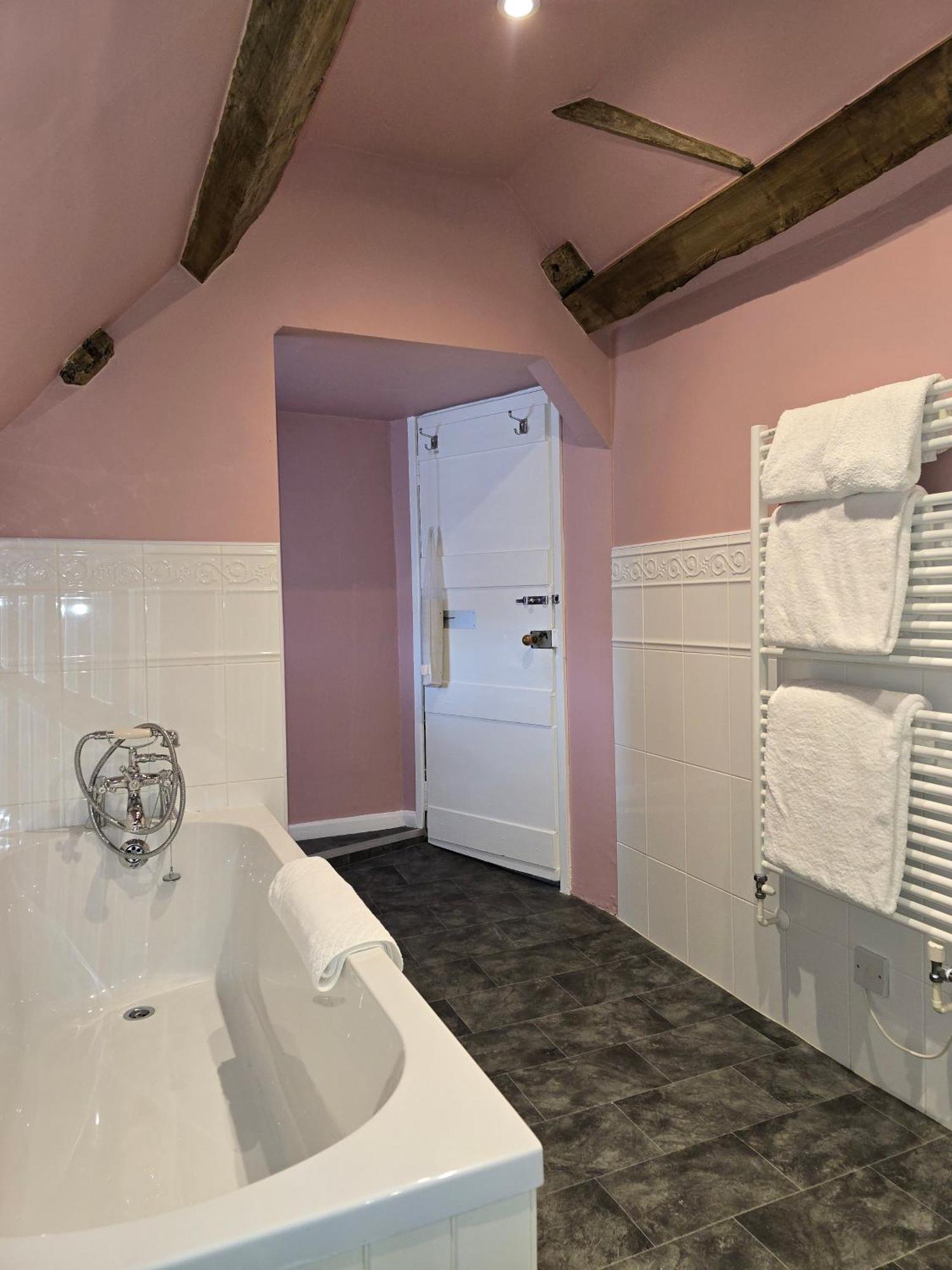 Three Cocks Hotel Brecon Extérieur photo